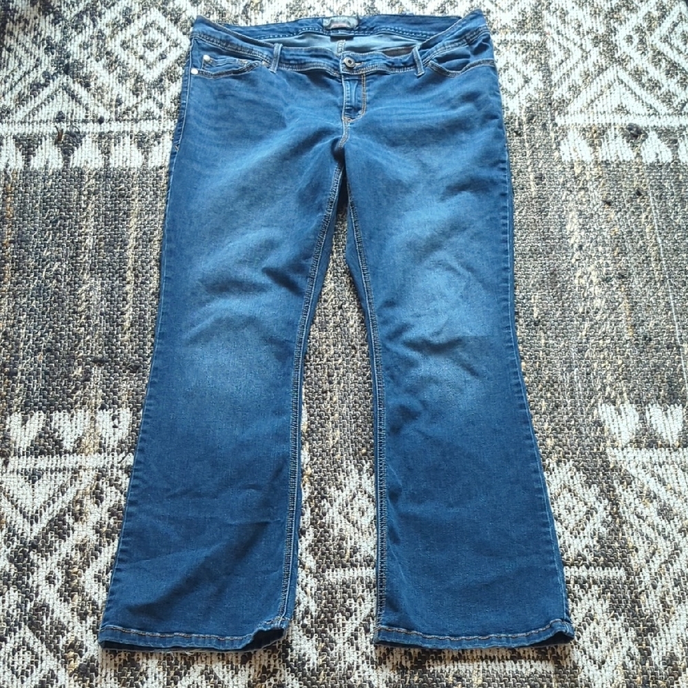Torrid 16r Lux Slim Boot Jeans
